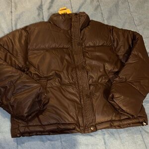 New NWT express women’s medium puffer jacket brown